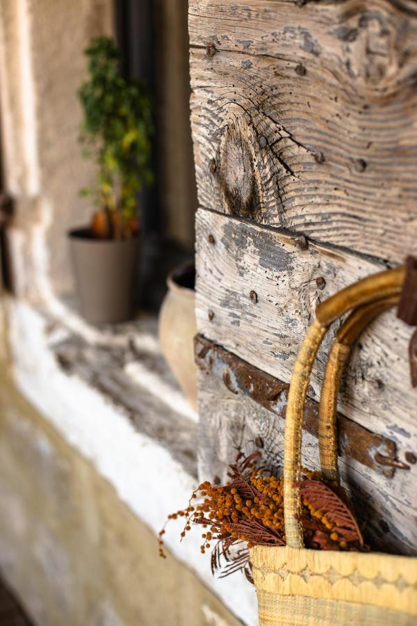 La Maison D'Aime Saint-Quentin-la-Poterie Eksteriør billede